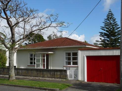 6 Autere Street, Strandon