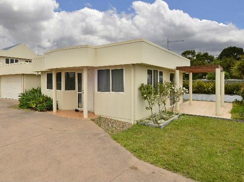 8A Torkar Road, Clarks Beach