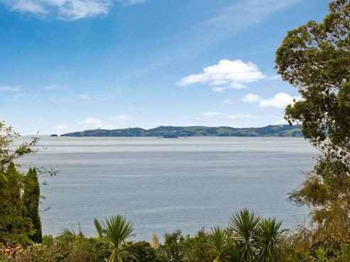 4 Burford Place, Mellons Bay