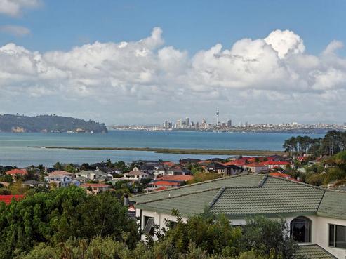 11 Whiting Grove, West Harbour