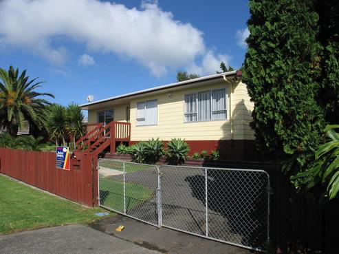 30 Burundi Avenue, Clendon Park