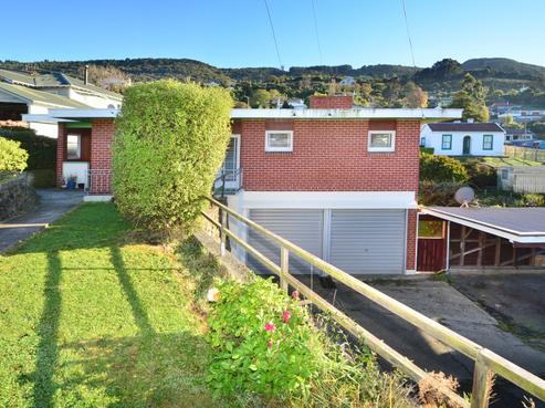 6 Athol Place, Ravensbourne