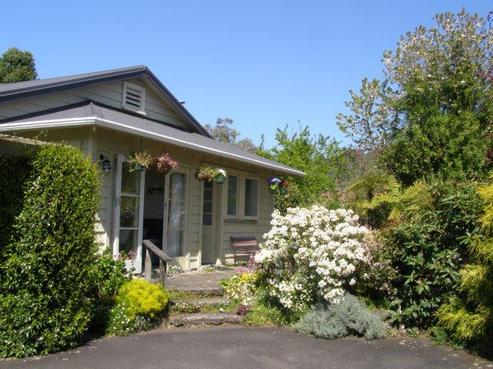 36 Kawaha Point Road, Fairy Springs