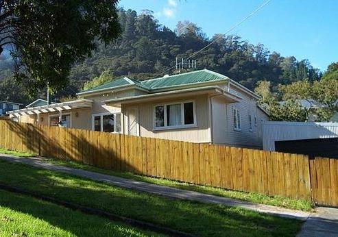 1 Lawrence Avenue, Te Aroha