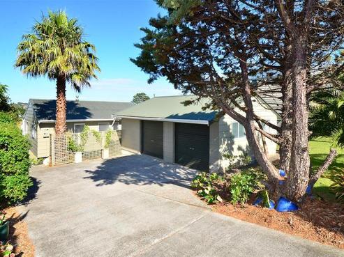 31 Shakespear Road, Army Bay