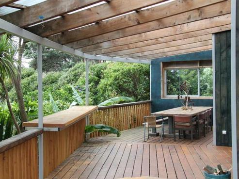 4 Domain Crescent, Muriwai