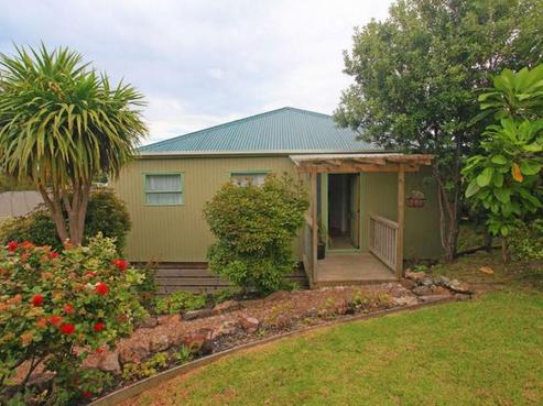 21 Jellicoe Parade, Surfdale