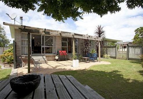 44 Moore Street, Leamington