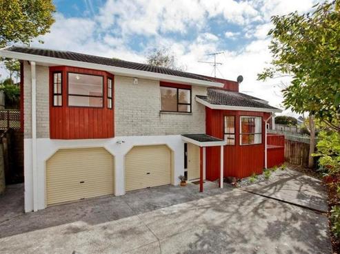 1/28 Unsworth Drive, Unsworth Heights