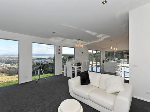 374 Princes Drive, Britannia Heights