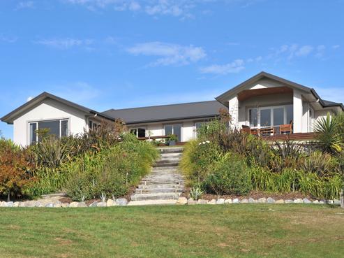 18 Bright Lane, Redwood Valley