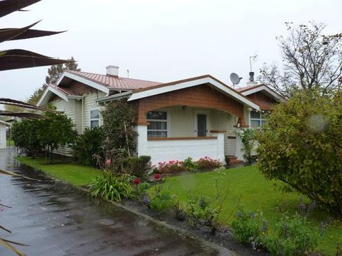 1011 Konini Street, Mahora