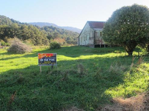 123 Main Road, Blackball