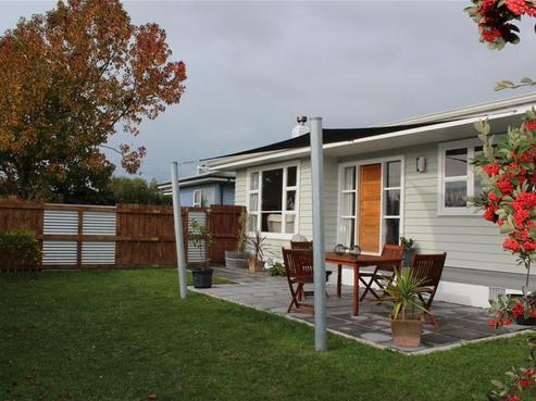 33 Merton Crescent, Pirimai