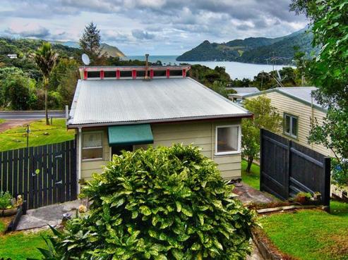 1120 Huia Road, Huia