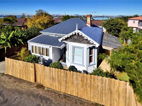 72 Onewa Road, Northcote Point
