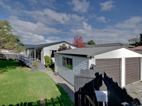 29 Addison Drive, Glendene