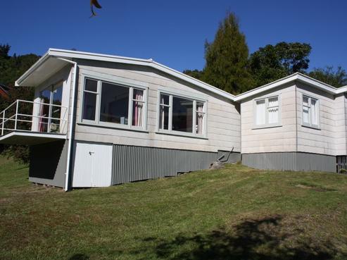 35 Oxford Road, Lake Rotoma