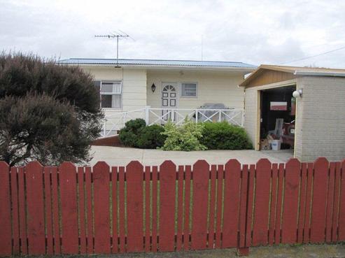 4 Ronald Avenue, Glenbrook