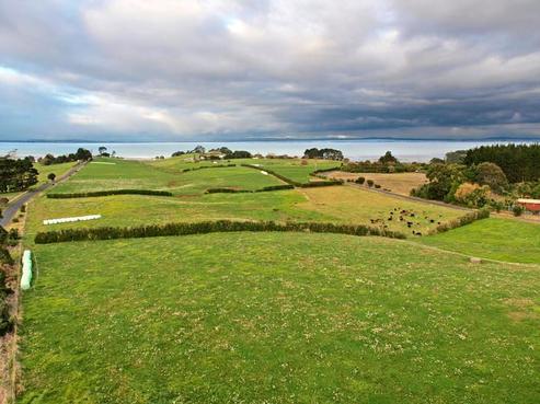 123 Kauri Road, Awhitu