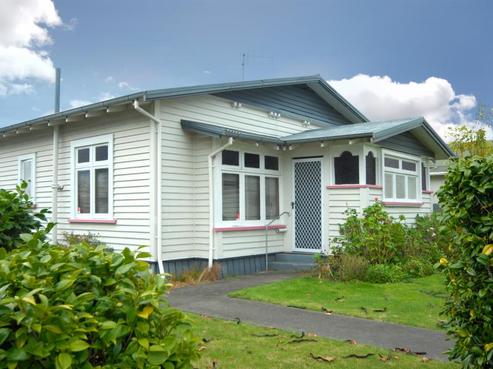 610 Buller Street, Akina