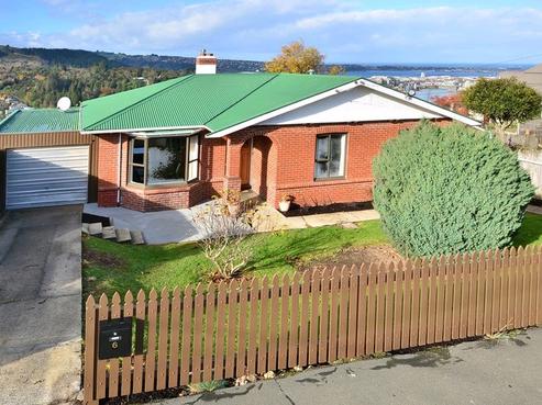 6 Falkirk Street, Dalmore
