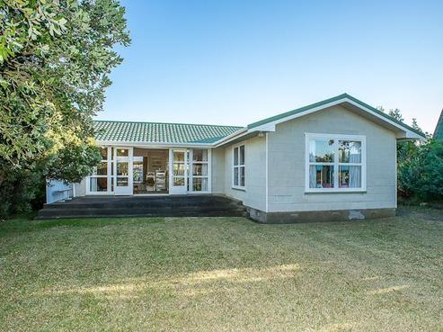 11 Watson Drive, Paraparaumu Beach