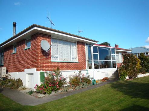 11A Raymond Street, West End