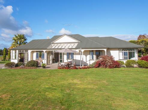 1511 Kaiaua Road, Mangatangi