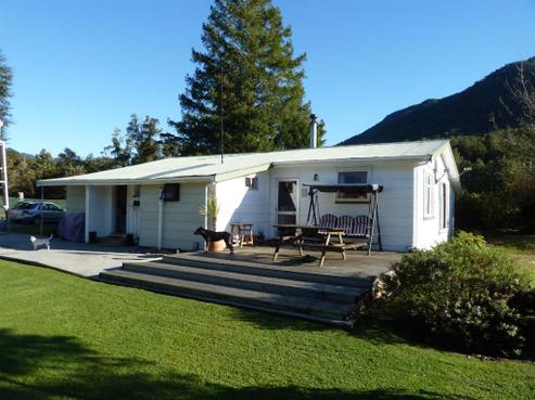 1371 Shenandoah Highway, Murchison