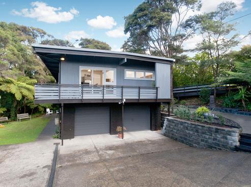 240 Godley Road, Titirangi