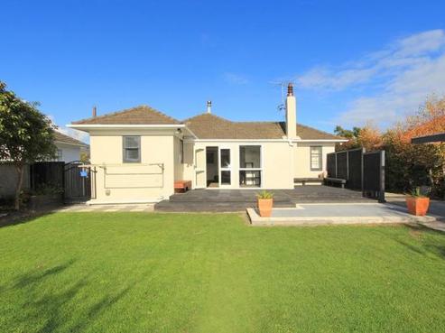 6 Tirangi Road, Moera