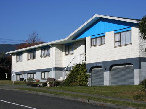 10 Newall Avenue, Stoke