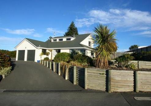 12 Craddock Place, Waldronville