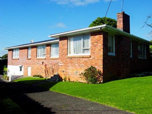 124 Cobham Crescent, Kelston