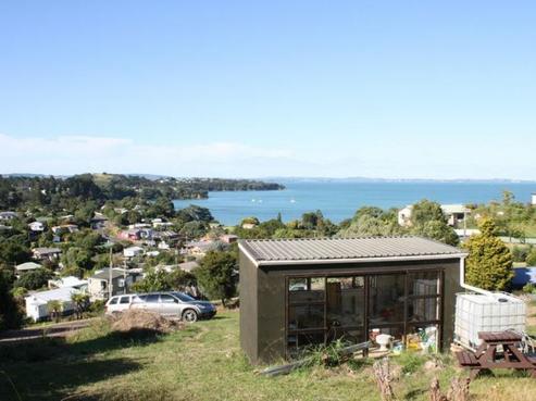 25 Tetley Road, Surfdale