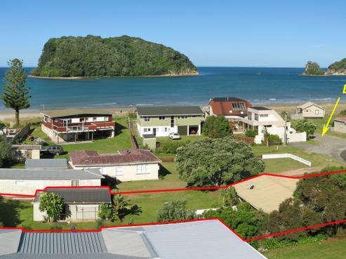 624 Ocean Road, Whangamata