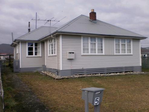 5 Plaskett Street, Reefton