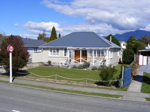 14 Meihana Street, Takaka
