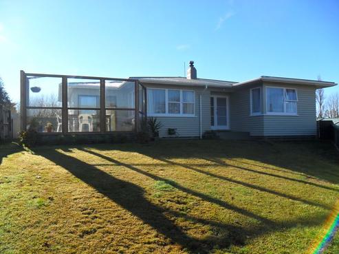 8 Peter Place, Mangakakahi