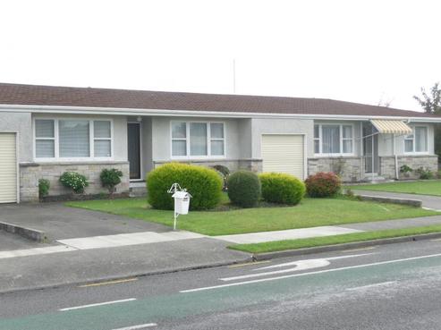 2/351 Kennedy Road, Pirimai