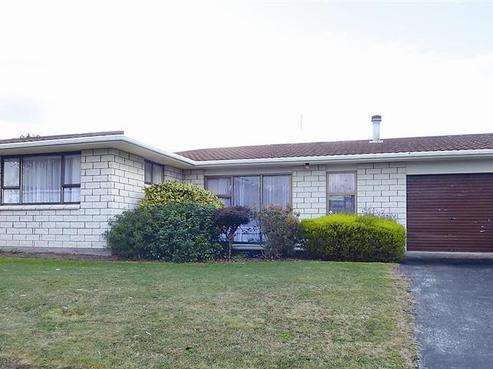 11 Aitken Street, Bulls