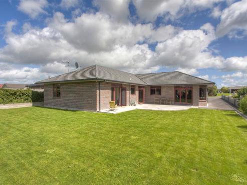 8 Pukawa Place, Feilding