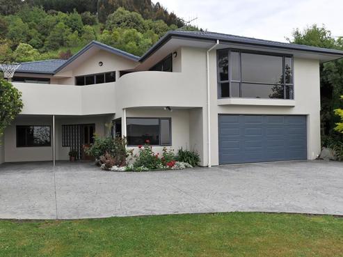 18 Lodestone Road, Richmond