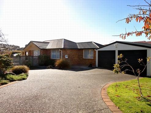 23 Poplar Grove, Whalers Gate