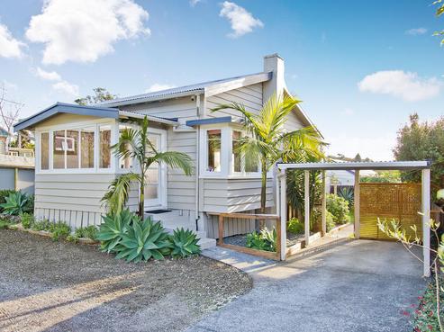 1/187 Titirangi Road, Titirangi