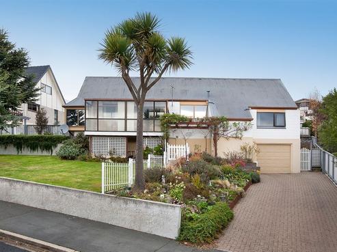 12 Coolock Crescent, Waverley
