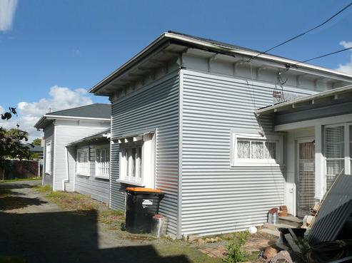 308 College Street, West End