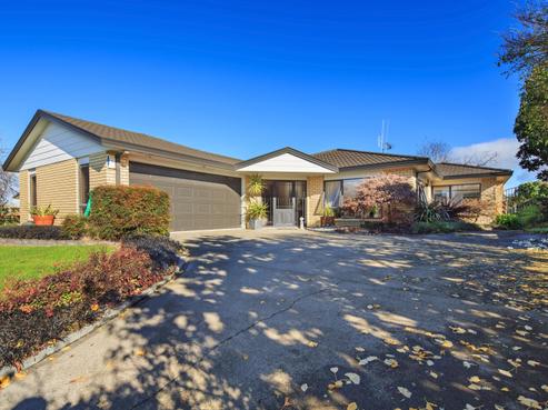 17 Cairns Crescent, Rototuna