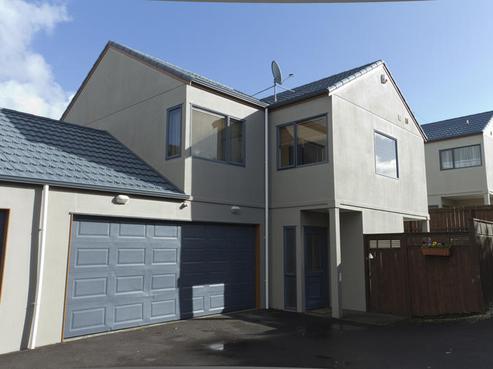 3/35 Highgrove Lane, Totara Vale